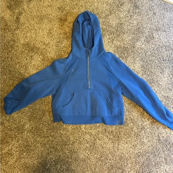 SOLD ON CURTSY - Picture 1 of 6